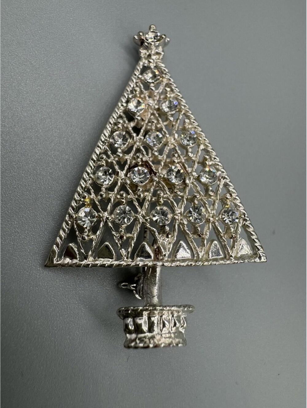 Signed Eisenberg Ice Sparkling Christmas Tree Silver Tone Rhinestone Brooch Pin